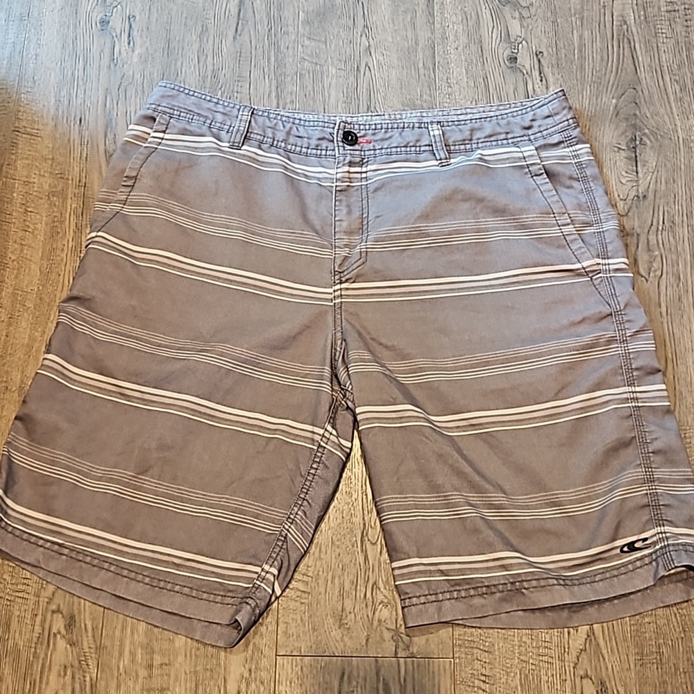 O'Neill Men's Size 36 Grey with White Striped Hybrid Shorts
